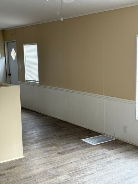 Building Photo - 3276 Mt Tabor Rd