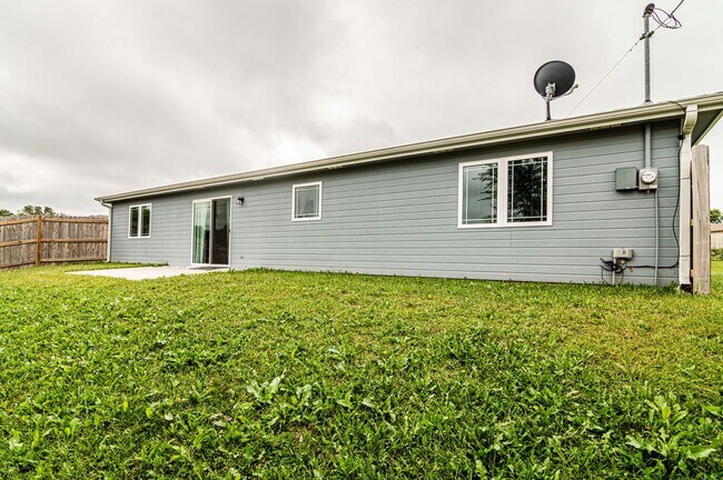 Building Photo - Please View 3D Virtual Walk-Through Before Scheduling a Showing