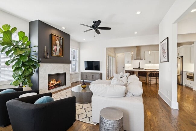 Building Photo - Experience elevated living in this beautifully crafted brick residence located in the heart of Ed...