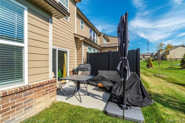 Building Photo - 2090 Addison Cir