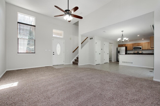 Building Photo - 10373 Ravenswood Way