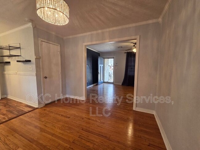 Building Photo - 3832 NW 17th St