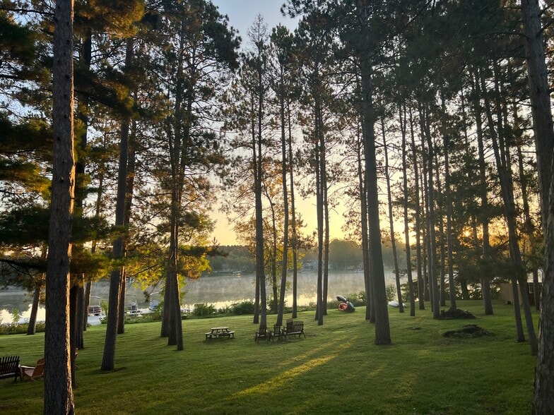 Building Photo - 716 Park Ave N