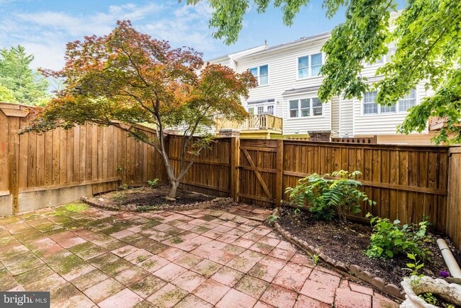 Building Photo - 8509 Jeffersonian Ct
