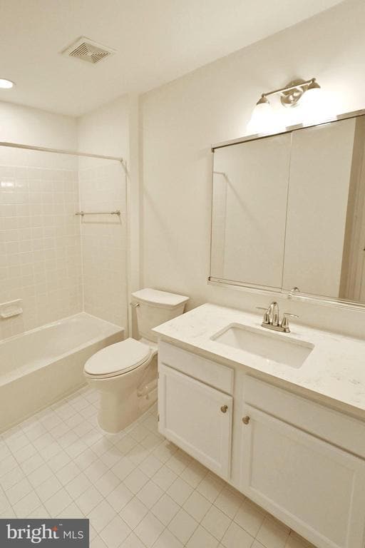 Building Photo - 302 Weston Ln