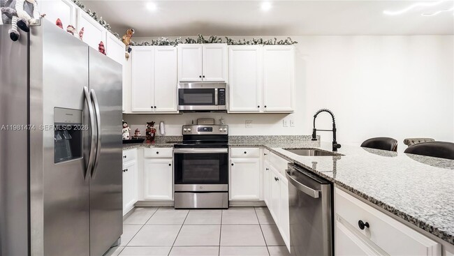 Building Photo - 23424 SW 110th Ave