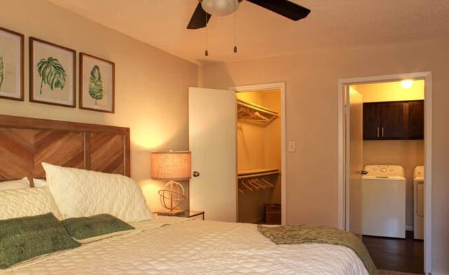 Building Photo - 1 bedroom in Houston TX 77062