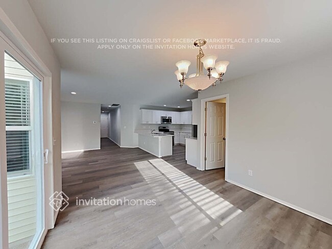 Building Photo - 36036 8th Ave SW