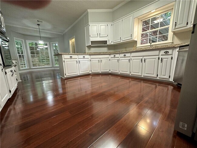 Building Photo - 10570 Turner Rd