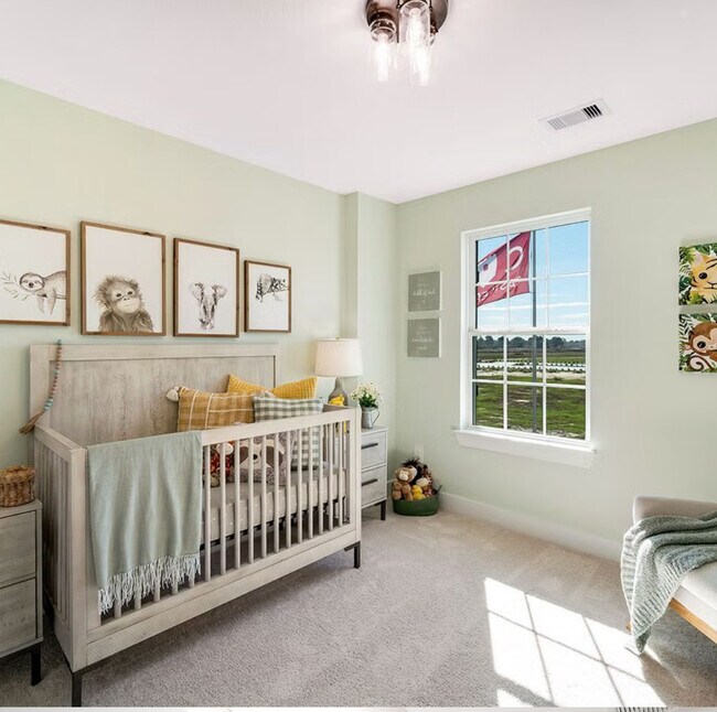 Building Photo - 247 Posey Pass