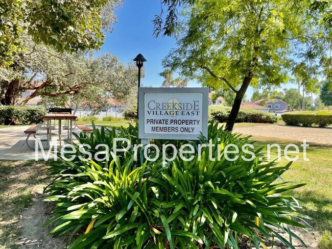 Building Photo - 3733 Country Oaks Loop