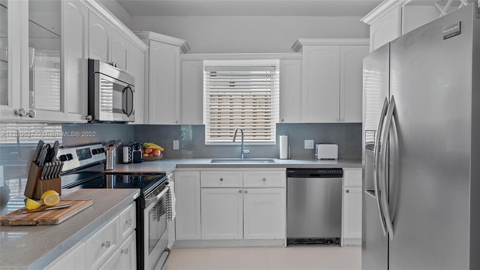 Building Photo - 1310 Flamingo Way