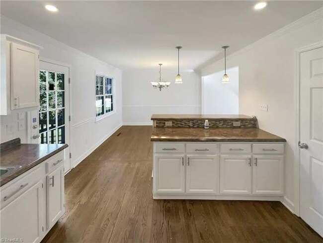 Building Photo - 7395 Cortney Glen Ln