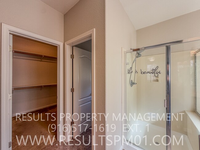 Building Photo - Lovely Sacramento 4 bedroom Home