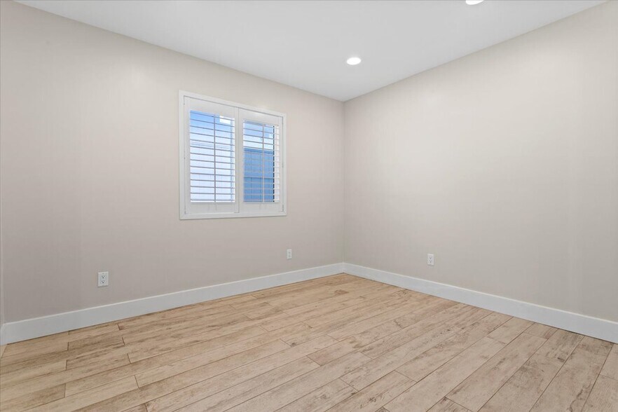 Building Photo - 6955 Trolleyway