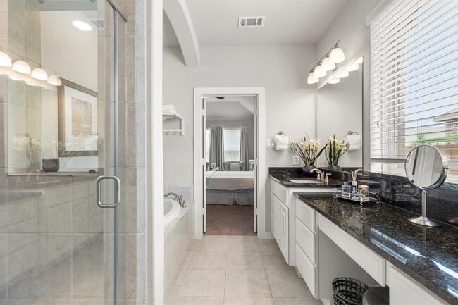 Building Photo - 2603 Country Ln