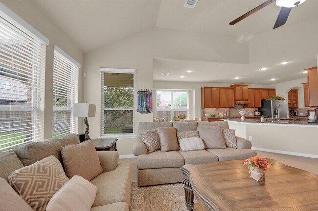 Building Photo - 18735 Waketon Dr