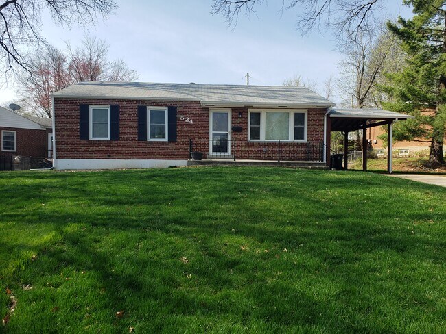 Front of House - 524 Laven del Ln