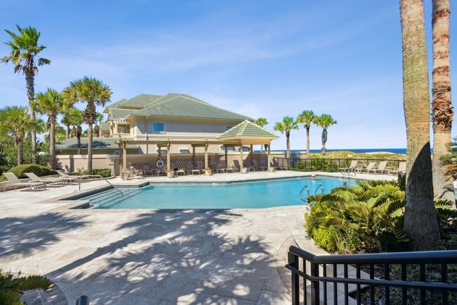 Building Photo - Ocean Village, 3 bed, 2 bath, FULLY furnished home! Walk to the Beach!