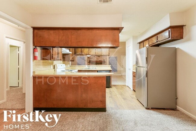 Building Photo - 13367 Lake Breeze Ln