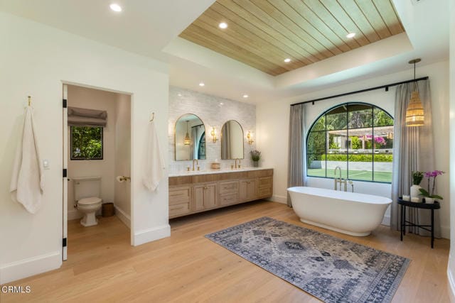 Building Photo - 4435 Encinas Dr