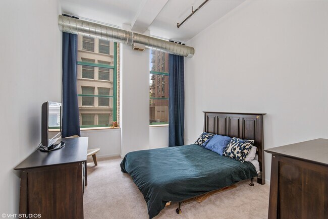 Building Photo - 1020 S Wabash Ave