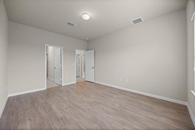 Building Photo - 1121 La Conterra Blvd