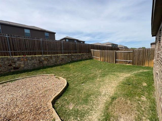 Building Photo - 306 Golden Sands Ln