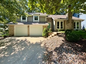 Building Photo - 8238 Parkhill Cir