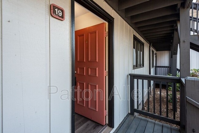 Building Photo - 112 Glenn Bridge Rd