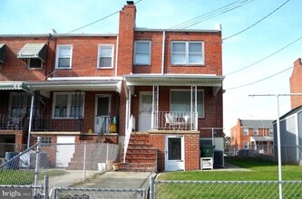 Building Photo - 325 Imla St