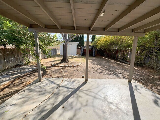 Building Photo - 8186-8188 Zinnia Place