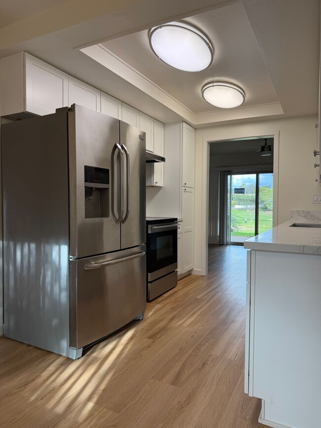 Building Photo - Classic 3Br/2Ba Bottom Level Condo in Campana Villas W/ Golf Course View