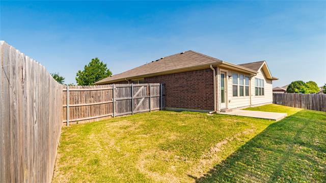 Building Photo - 704 Cedar Cove Dr