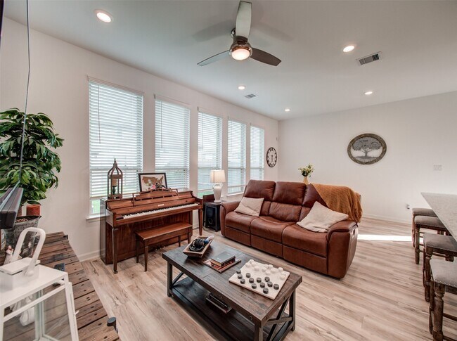 Building Photo - 22707 Sutherland Bend Ln