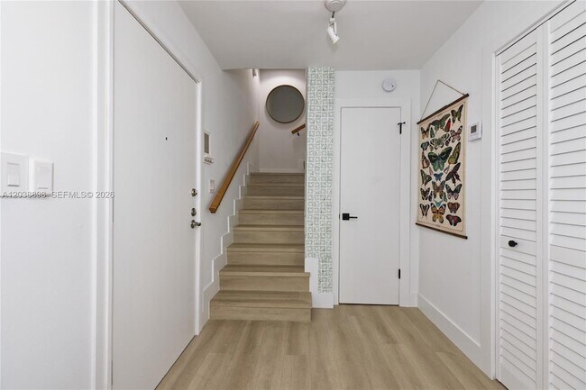 Building Photo - 5838 SW 74th Terrace