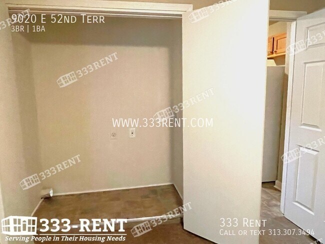Building Photo - 9020 E 52 Terrace
