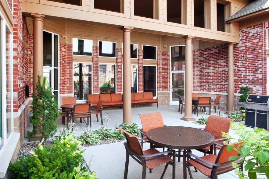 Broadmoor at Jordan Creek 6565 Wistful Vista Dr West Des Moines IA