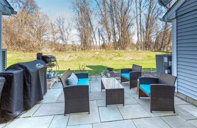 Building Photo - 3 Evergreen Way