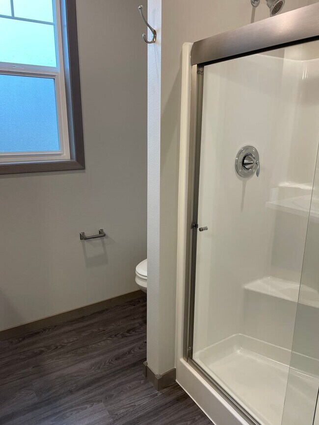 Building Photo - 6322/6324 Absaloka Ln