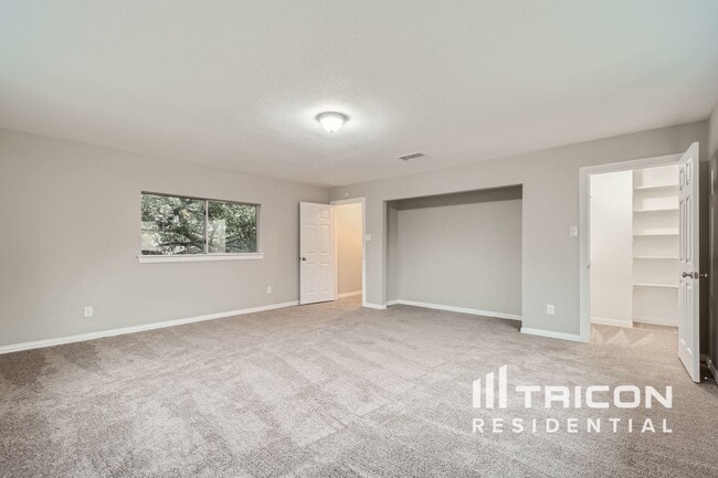 Building Photo - 5130 Gallahad Dr