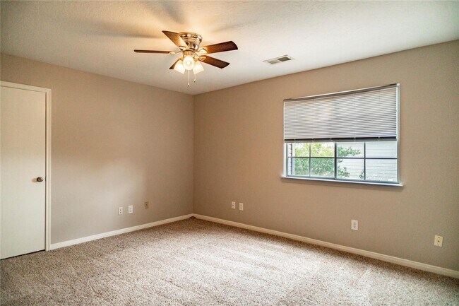 Building Photo - 3523 Ashlock Dr