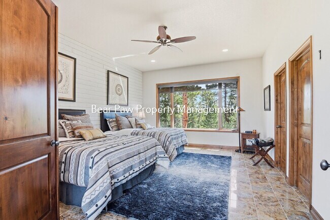 Building Photo - "Spacious 6-Bedroom Retreat with 7 Luxurious Bathrooms off Upper Bear Creek!"