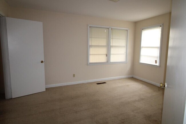 Building Photo - 57 Harrell St
