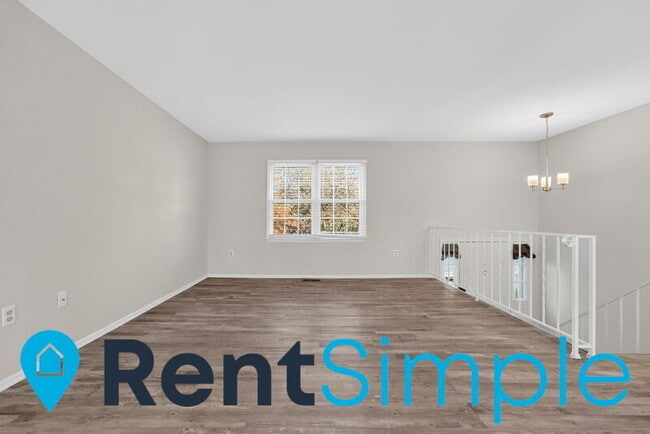 Building Photo - 12035 Stuart Ridge Dr