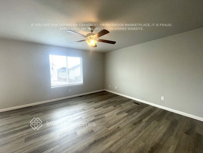 Building Photo - 10865 Nolin Dr