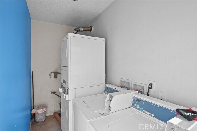 Building Photo - 15721 Freeman Ave