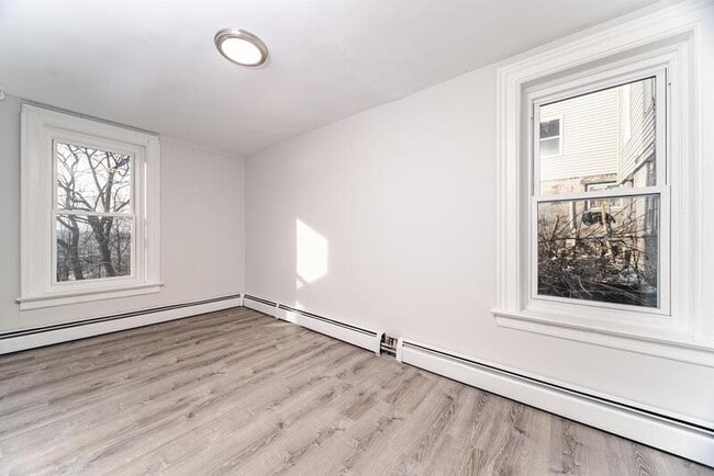 Building Photo - 66 13th St