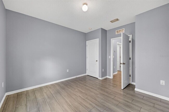 Building Photo - 4042 Wayfarer Wy