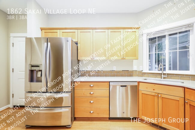 Building Photo - 1862 Sakai Village Loop